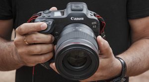 Canon EOS R3 máy ảnh Canon tốt nhất khi chụp thể thao