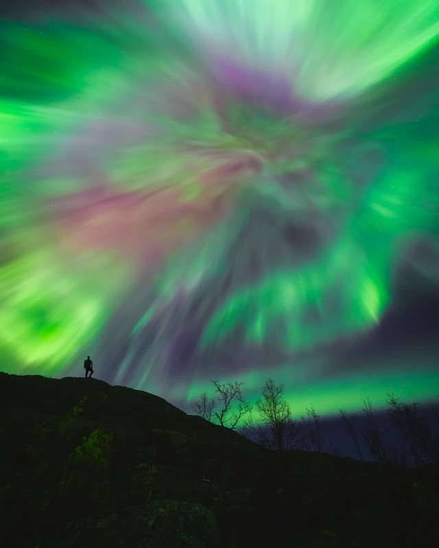 Bức ảnh “Auroraverse” của Tor-Ivar Næss