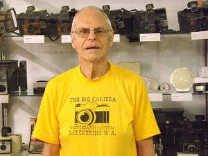 Ông Charles Wadley người sáng lập bảo tàng nhiếp ảnh Big Camera