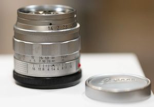 Ống kính Noctilux 50mm f/1.2, chiếc ống kính có độ dài tiêu cự 50mm đầu tiên trên thế giới có thấu kính phi cầu