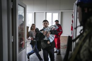 The Siege of Mariupol - Nhiếp ảnh gia Evgeniy Maloletka tại World Press Photo 2023