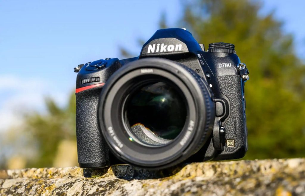 Nikon D780 - Máy ảnh tầm trung tốt nhất