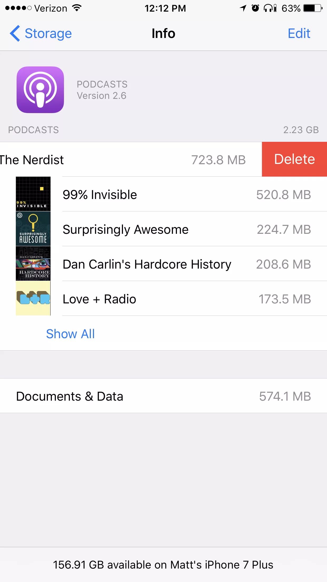 Xóa các podcast đã tải xuống để giải phóng bộ nhớ iPhone