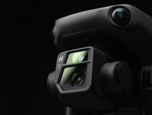 DJI Mavic 3 sở hữu hệ thống camera kép mạnh mẽ